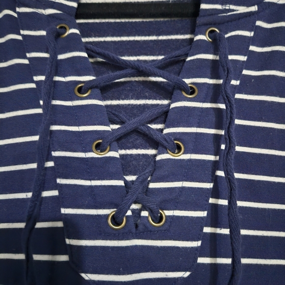 Maurices Navy and White Striped Women's Hooded Sweatshirt 3X - Picture 2 of 4